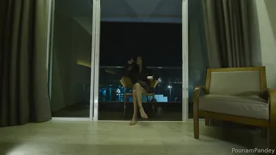 PoonamPandeyTV Teases Her Sexy Body