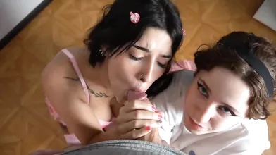 Brujita Roja and FiammiSxagain's Steamy Threesome Action