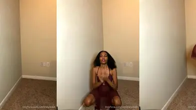 Christalynkbri's Twerk on Cam: Sexy Butt Shaking