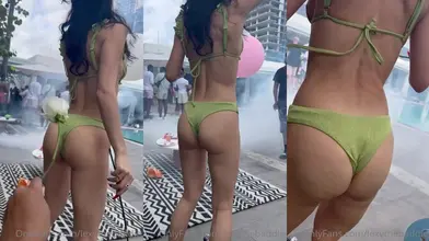 Lexythebaddie Shakes Her Booty Shamelessly in Public