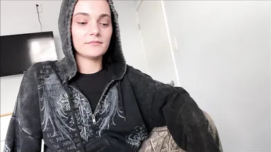 Teen Juniper Ren: Hard Fuck and Cumshot in Mouth