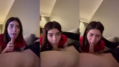 Zoe Is The Princess' Steamy Blowjob on the Bed