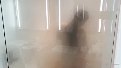 Dani Daniels' Steamy Bathtime Solo Masturbation