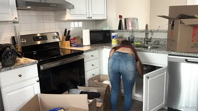 Sarah Rhyder Gets Plowed on Kitchen Countertop