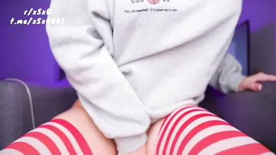 Nacre Victoire Sticks A Cucumber Up Her Pussy