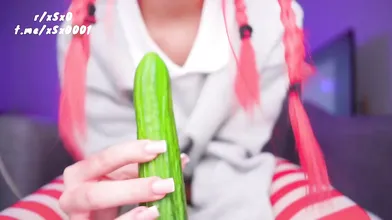 Nacre Victoire Sticks A Cucumber Up Her Pussy
