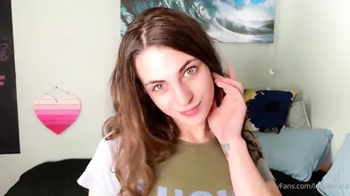 Cute Luna Benna Gets Penetrated Hard