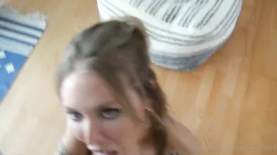 Nicole Aniston Visits A Friend For Sex