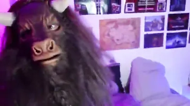 Astérion Minotaure et sa copine au lit VIdeo Leak