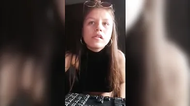 Rusacarabanchel Flaunts Her Bare Pussy