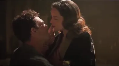 Emilia Clarke Sleeps With Her Painter