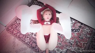 Horny Kitty Kum Fucks Her Dildo
