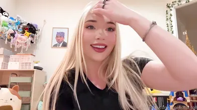 Angelicfukdoll Strips And Spreads Her Holes