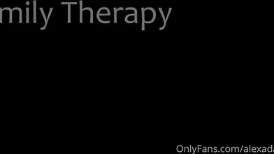 Thearabellarosee Asks Her Stepbro For Help & Gets Railed