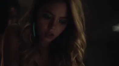 Sydney Sweeney experimenta una BBC