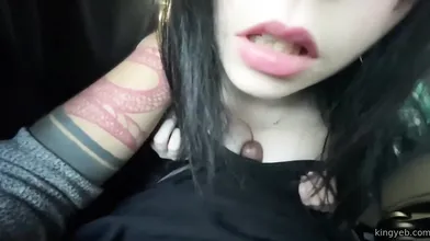 Smolbey Gives A Boobjob In The Car
