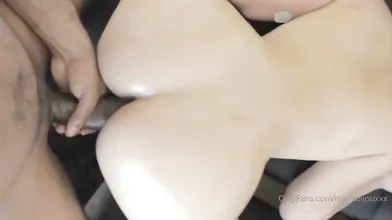 Mayabijouxxx Has Sex In The Sofa