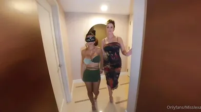 Miss Lexa And Elizabeth Skylar's Hotel Threesome