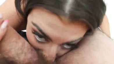 Gal Ritchie Gets A Facial After Fucking