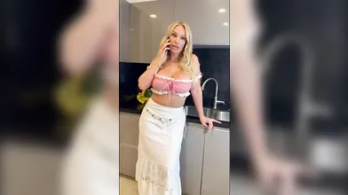 Rachael Cavalli wird vom Pizzaboten verprügelt