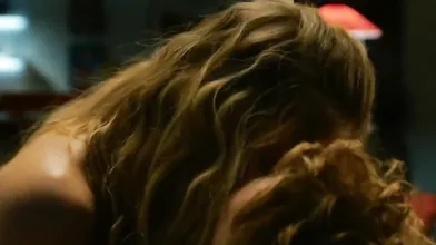 Sydney Sweeney Gets Fucked On The Couch