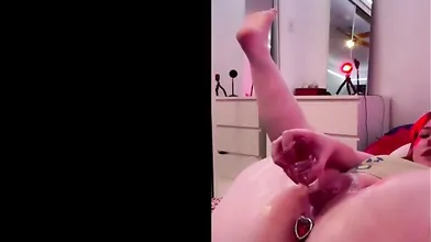 Low Keydeadinside Toying With Her Pussy