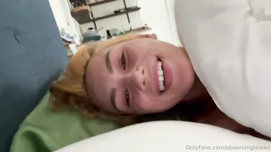 Observinglalaxo Mastrubates On The Bed