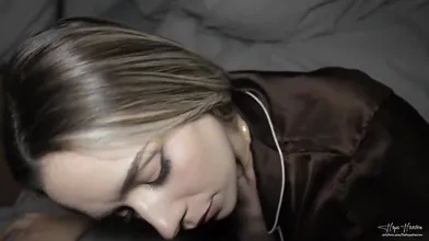 Hope Heaven Ends Her Blowjob With A Facial