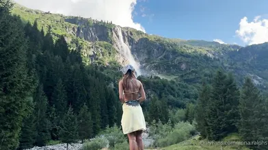 Anna Ralphs Sucks Dick On A Mountain Trail