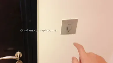 Aphrodixia - I pay my pizza delivery guy with treats
