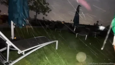 Hailey Rose Hurricane Fuck Public In The Rain