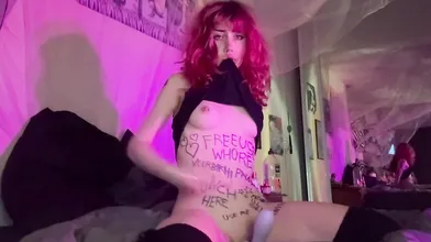Schizobimb0 Plays With Herself With A Vibrator