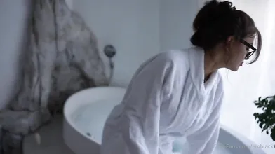 Emily Black Enjoys Her Dildo In The Bathtub