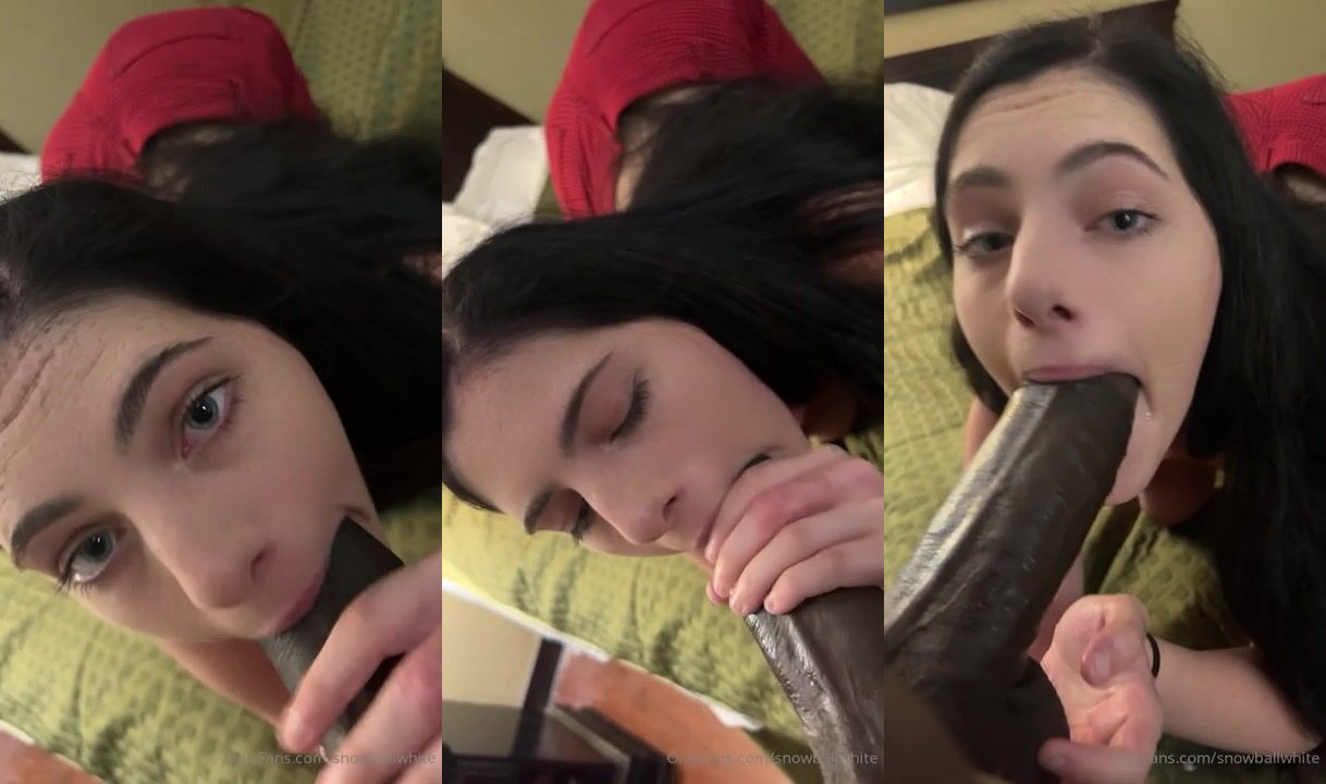 SnowBallWhite Fondles Balls And Sucks A BBC