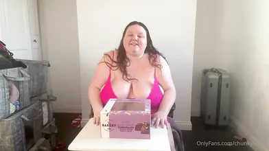Chunkybabee Cleavage Out, Eats Whole Cake
