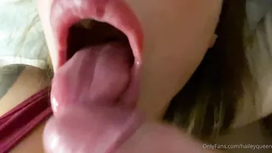 Hailey Queen Closes Up On Giving Head