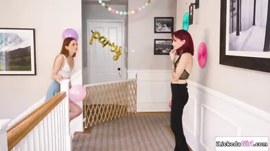 Maya Kendrick And Lola Fae & MissLacyLennon Lesbian Threesome
