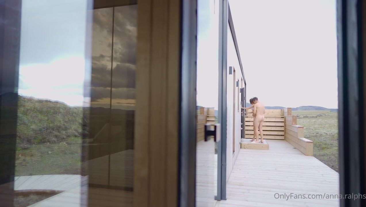 Anna Ralphs Glass Cabin Sextape-Video durchgesickert
