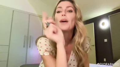 Diora Baird Hot Livestream Video Leaked