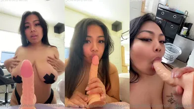 Xmoonlightdreams Deepthroat Dildo With Her Big Boobs Out Leak Onlyfans
