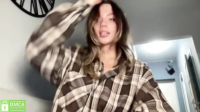 Angel From Sky Spreads Leg Open Wide