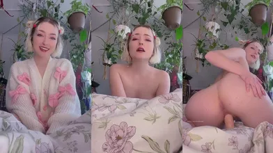 AdorableAmy Humps And Blows Her Dildo