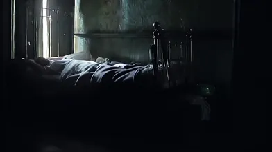 Florence Pugh Has Sex While Standing Up