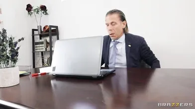 Jazlyn Ray Offers Her Pussy To Her Professor