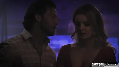 Eliza_Eves Gets Her Virgin Pussy Pounded