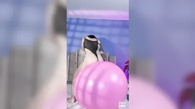 Michelle Star’s See-Through Balloon Play