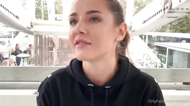 Realsybil's Risky Blowjob At The Budapest Eye