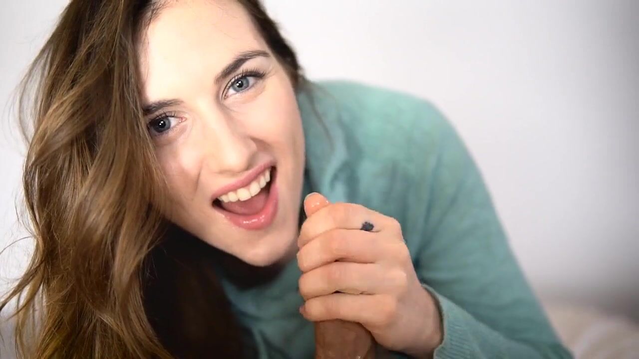 Piperblush Shows The Art Of Blowjob