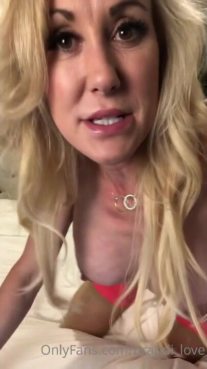 MILF Brandi Love Teases And Gets Dicked