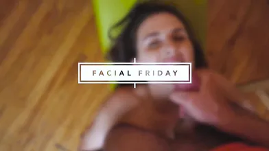 Piperblush Sucks In Perfect Deepthroat Position